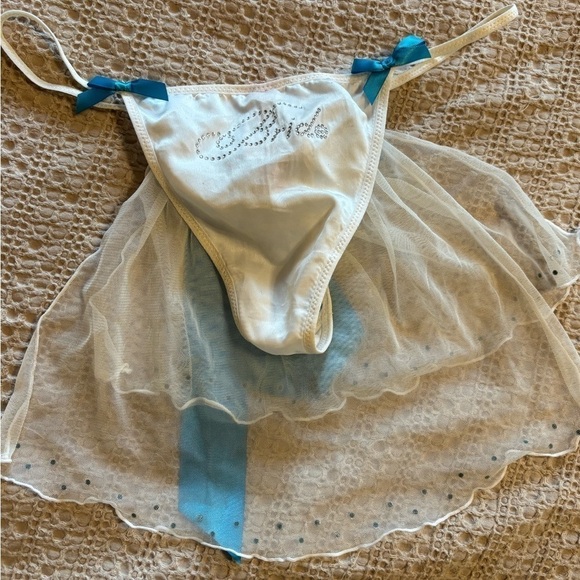 Auction listing-NWT-Victorias Secret White Bride thong with Veil - Picture 1 of 6